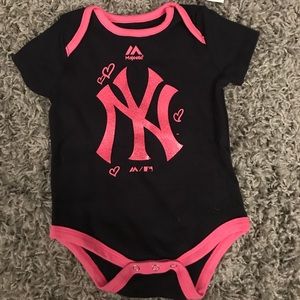 Girls 6/9 month Yankees onesie